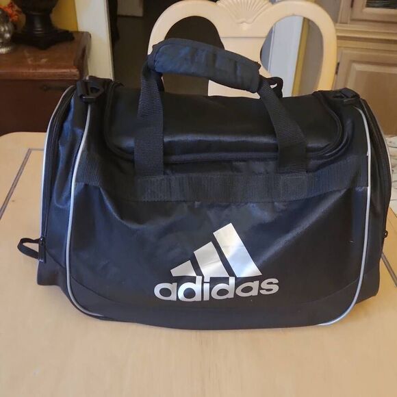 ADIDAS black duffel gym bag - Picture 1 of 6